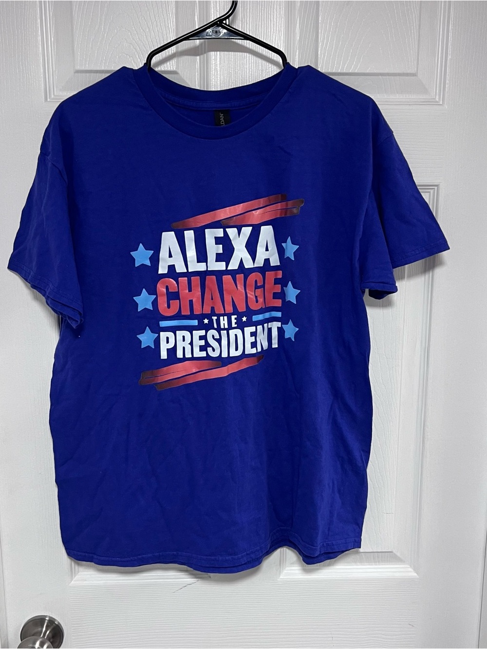 Gildan Royal Blue 'Alexa Change The President' Graphic Tee Size L